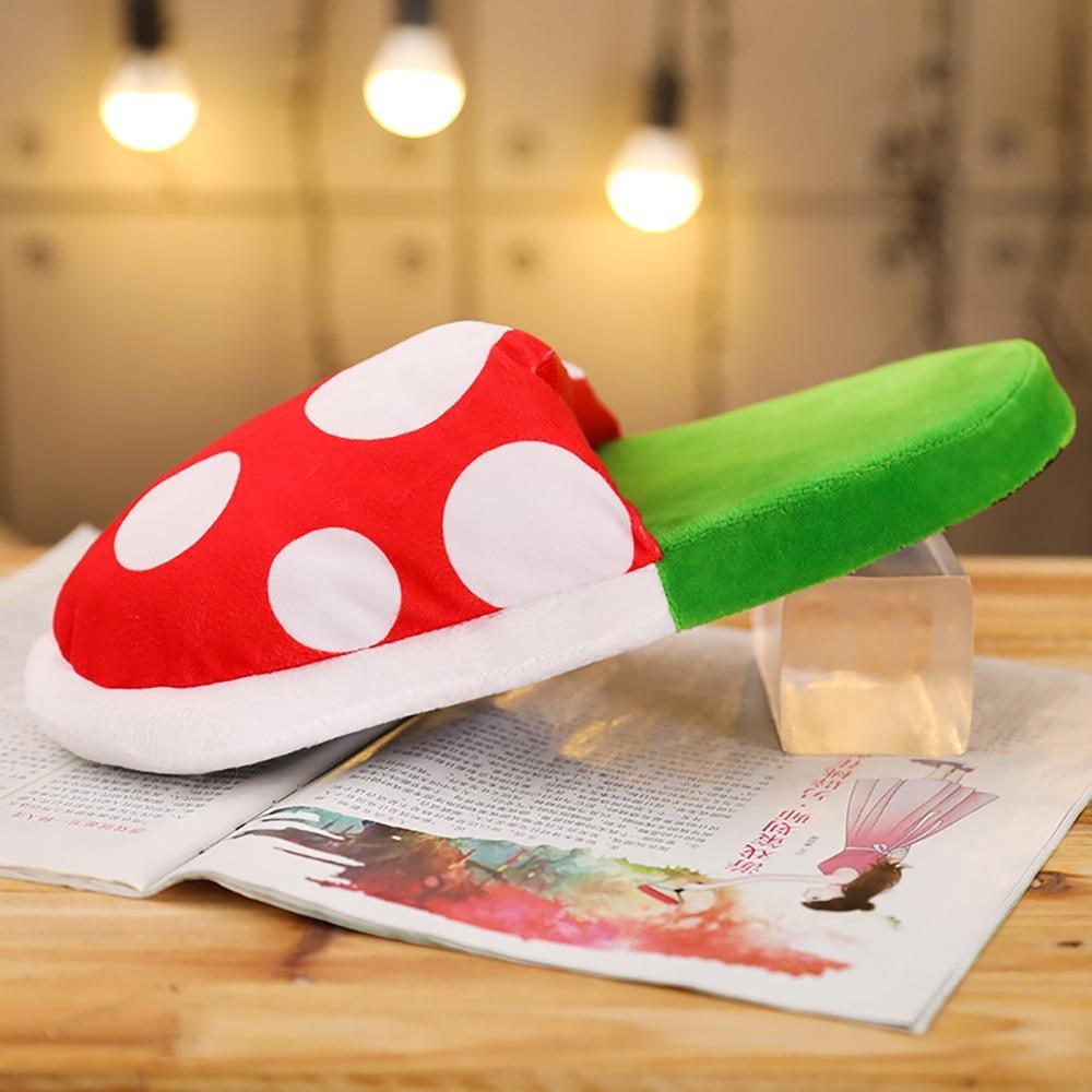 Piranha Plant Slippers & Warp Pipe Holder™ - Faisly